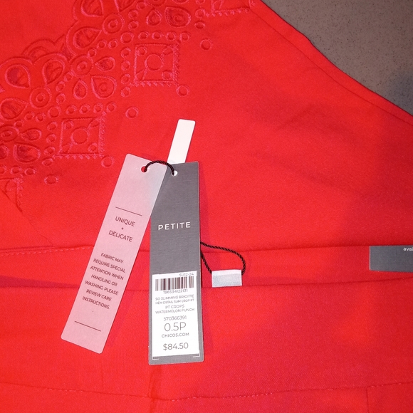 πΊππ΅οΈπ·βοΈπΌChico's, women's Petite so slimming Brigitte, Crop Pant - Picture 4 of 4